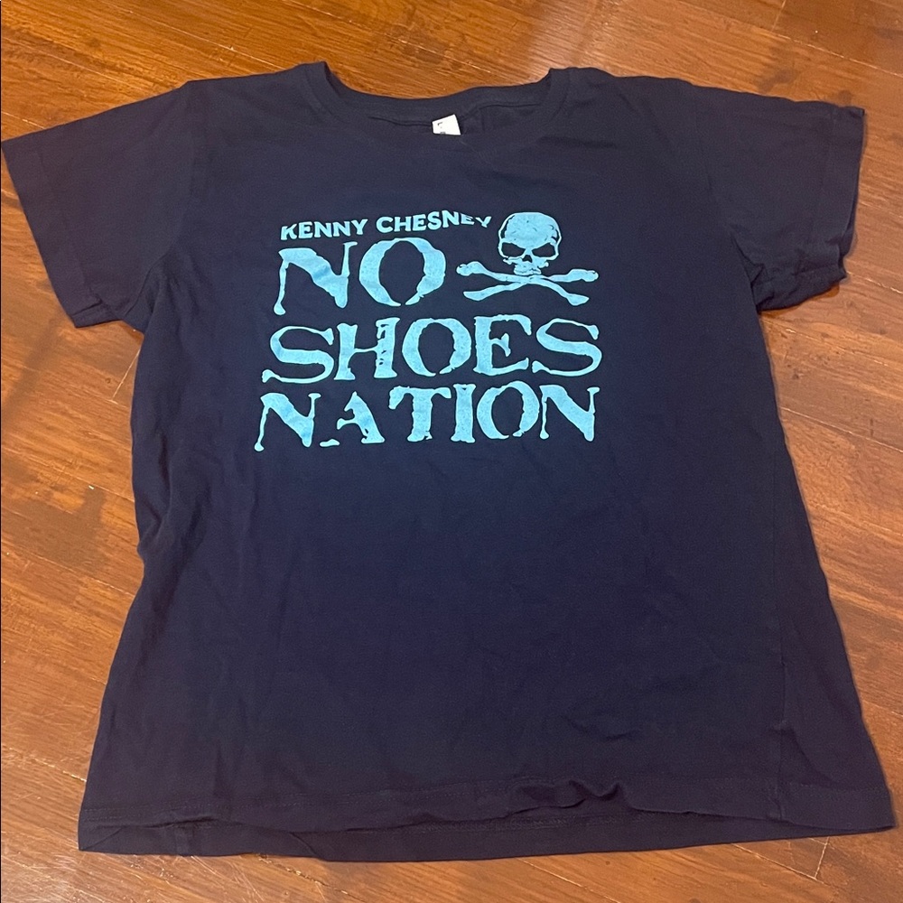 Kenny Chesney No Shoes Nation Ladies Tee NWOT